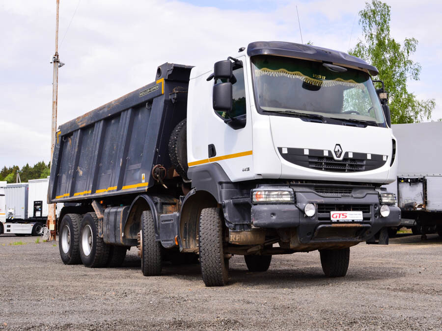 Renault kerax. Рено Керакс 8х4 самосвал. Рено Керакс 440 42 8х4. Рено самосвал 8х4 2008. Рено самосвал 2019 года.