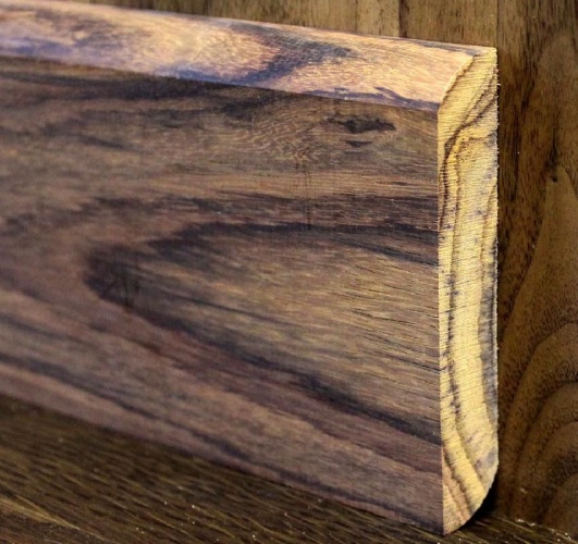деревянный широкий плинтус