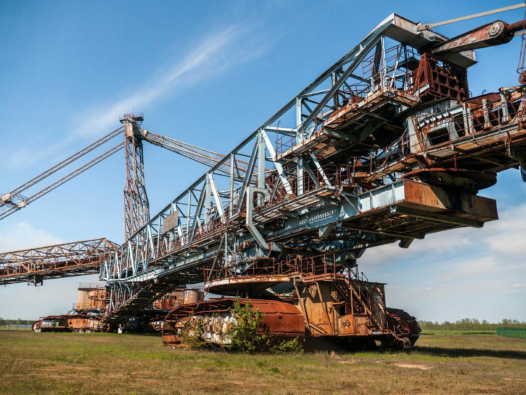 Большой экскаватор. Экскаватор Bagger 258. Роторный экскаватор Баггер. Bagger 228 роторный экскаватор. Самый гигантский заброшенный роторный экскаватор Bagger 258.