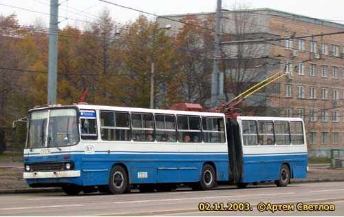 Сгоревший автобус икарус фото